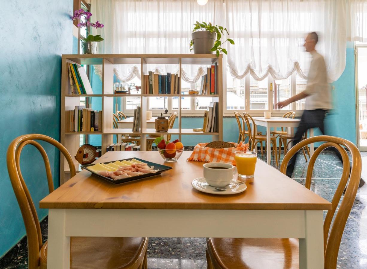 Hotel Greta B&B Rimini Bagian luar foto
