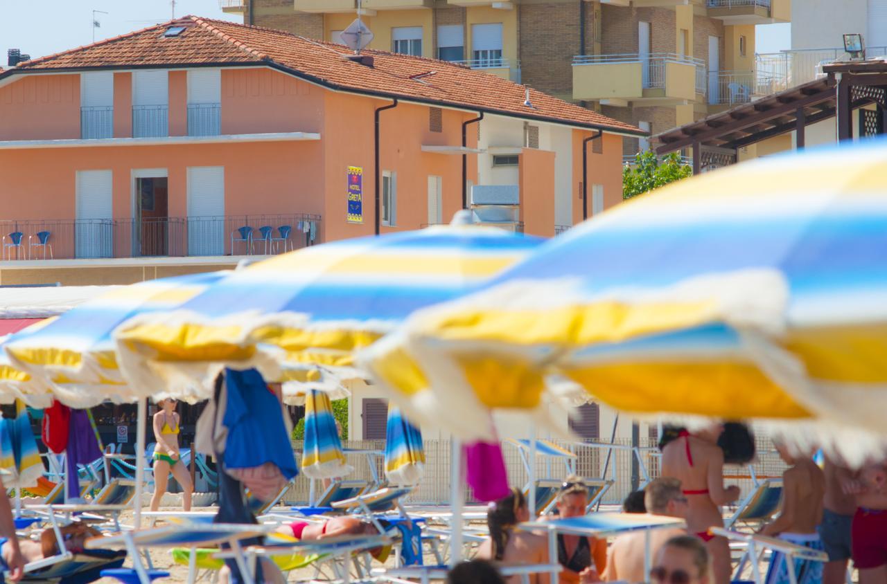 Hotel Greta B&B Rimini Bagian luar foto